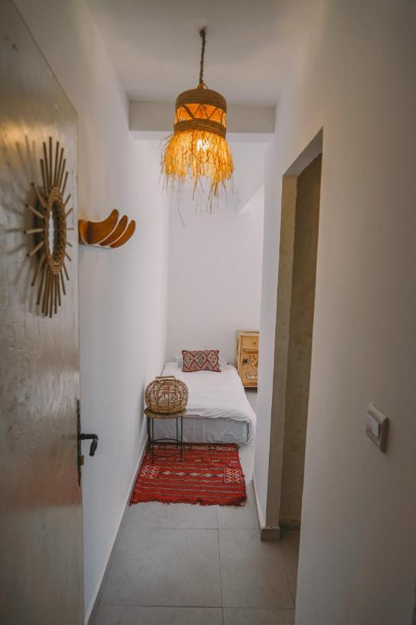 Blue Waves Surf House Hotel Agadir Ngoại thất bức ảnh