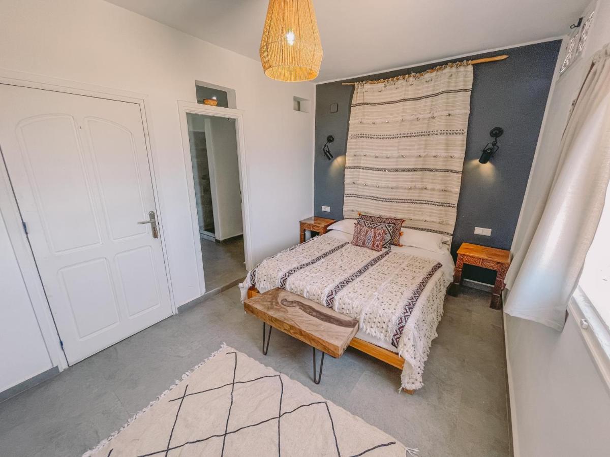 Blue Waves Surf House Hotel Agadir Ngoại thất bức ảnh