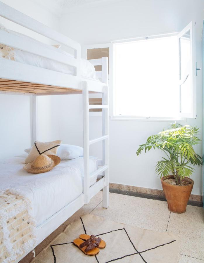 Blue Waves Surf House Hotel Agadir Ngoại thất bức ảnh