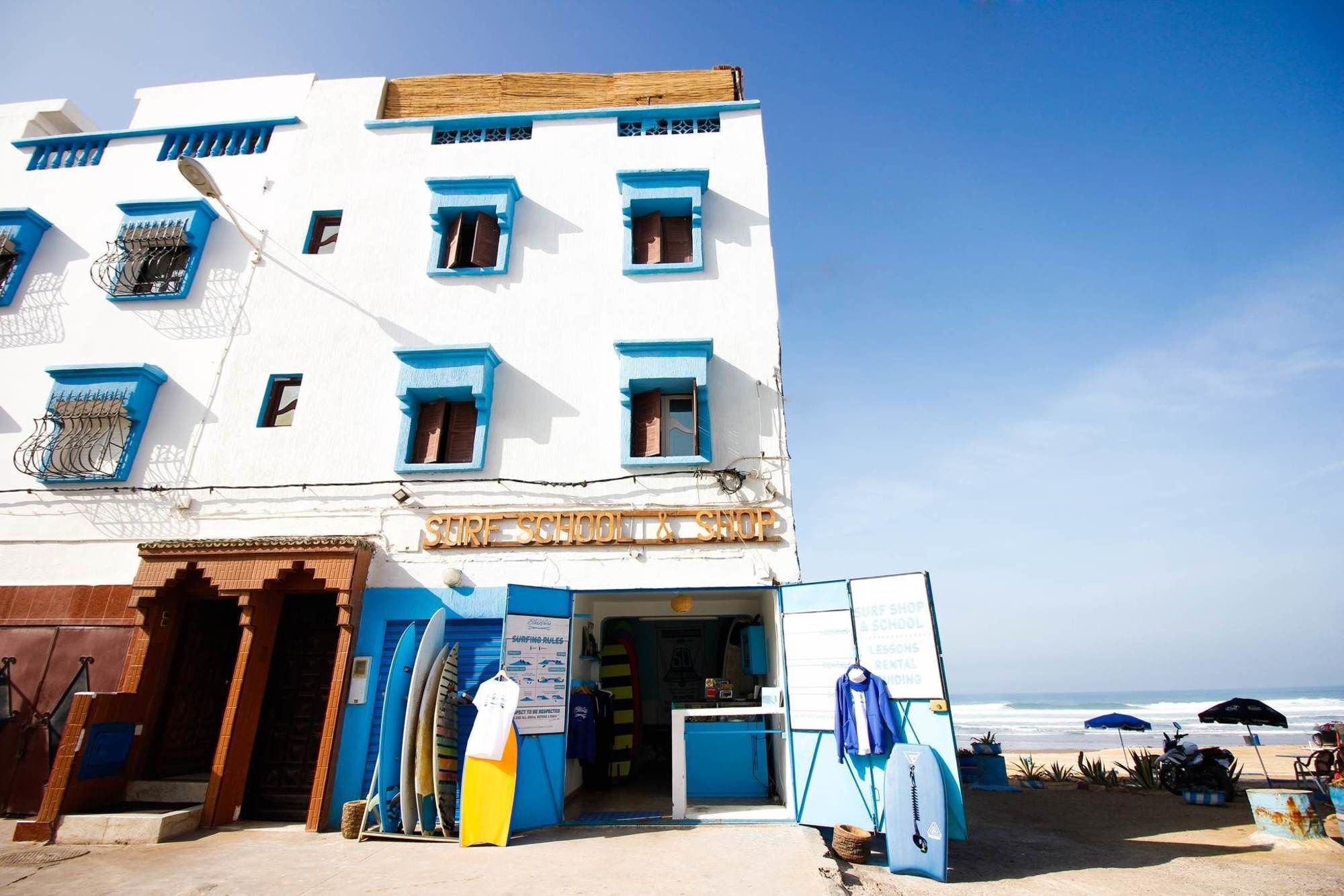 Blue Waves Surf House Hotel Agadir Ngoại thất bức ảnh